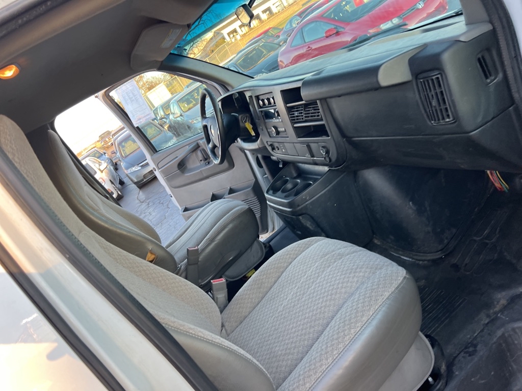 CHEVROLET EXPRESS G2500 2015 CHEVROLET EXPRESS G2500 1GCWGFCFXF1233945