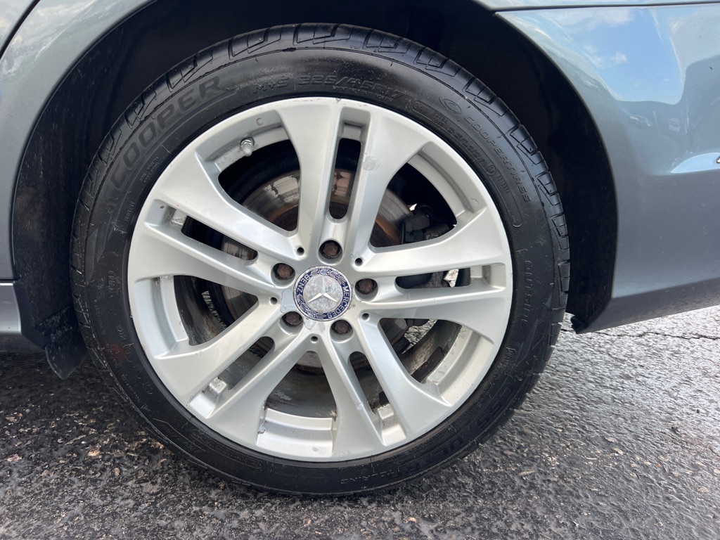 MERCEDES-BENZ C-CLASS 2012 MERCEDES-BENZ C-CLASS WDDGF8BB4CR236635