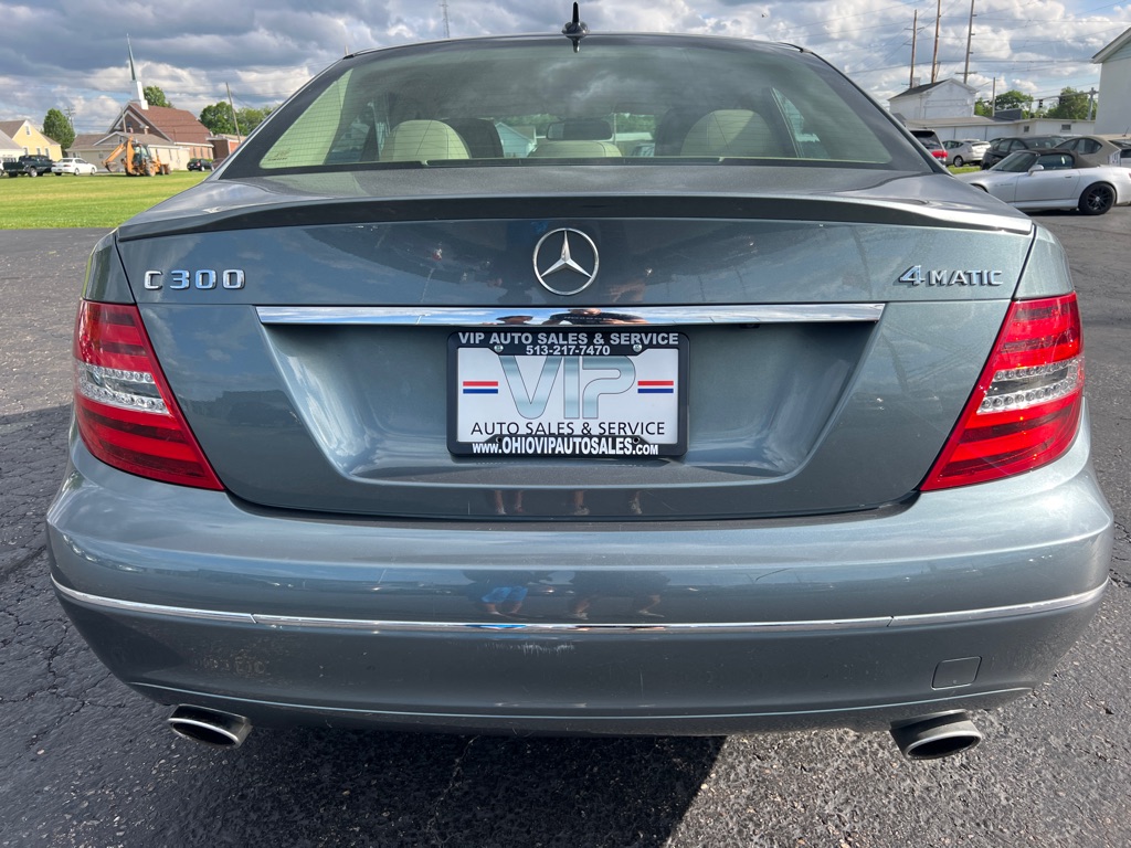 MERCEDES-BENZ C-CLASS 2012 MERCEDES-BENZ C-CLASS WDDGF8BB4CR236635