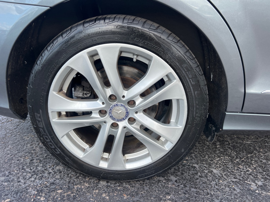 MERCEDES-BENZ C-CLASS 2012 MERCEDES-BENZ C-CLASS WDDGF8BB4CR236635