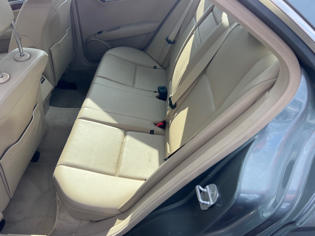 MERCEDES-BENZ C-CLASS 2012 MERCEDES-BENZ C-CLASS WDDGF8BB4CR236635