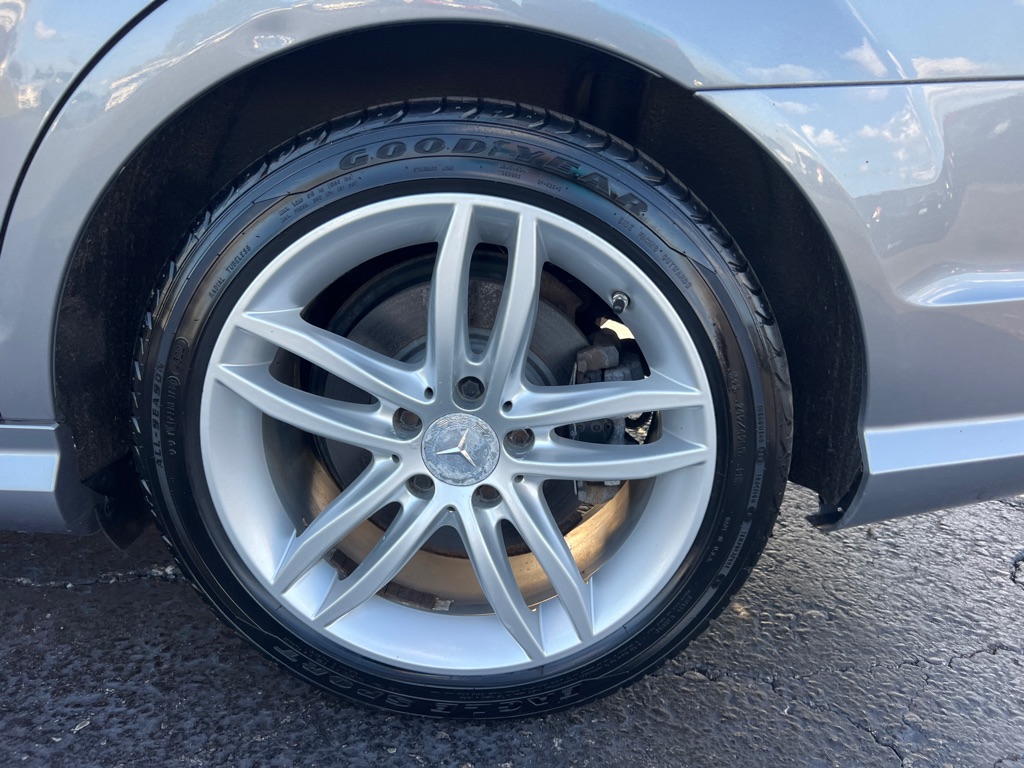 MERCEDES-BENZ C-CLASS 2013 MERCEDES-BENZ C-CLASS WDDGF8AB9DR282903