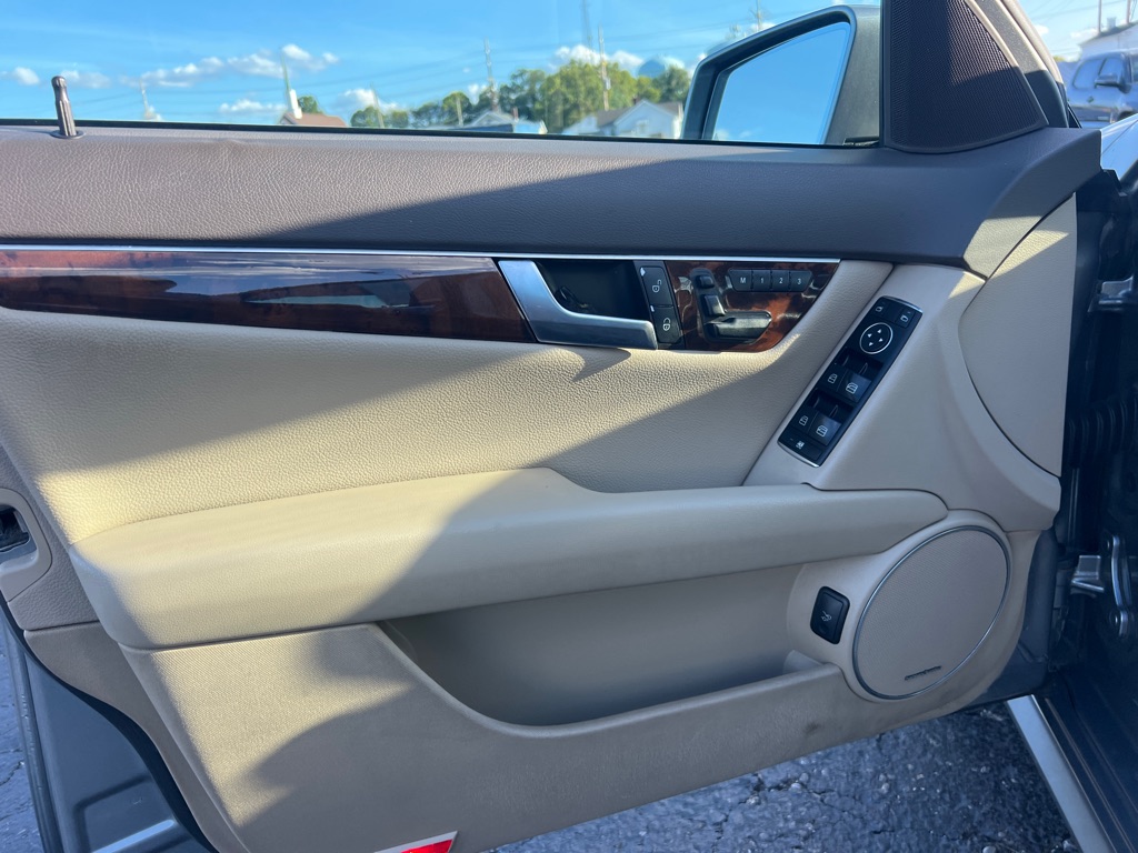 MERCEDES-BENZ C-CLASS 2013 MERCEDES-BENZ C-CLASS WDDGF8AB9DR282903