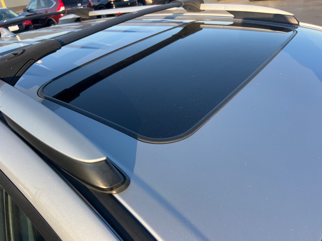 TOYOTA RAV4 2018 TOYOTA RAV4 2T3RFREV5JW700995