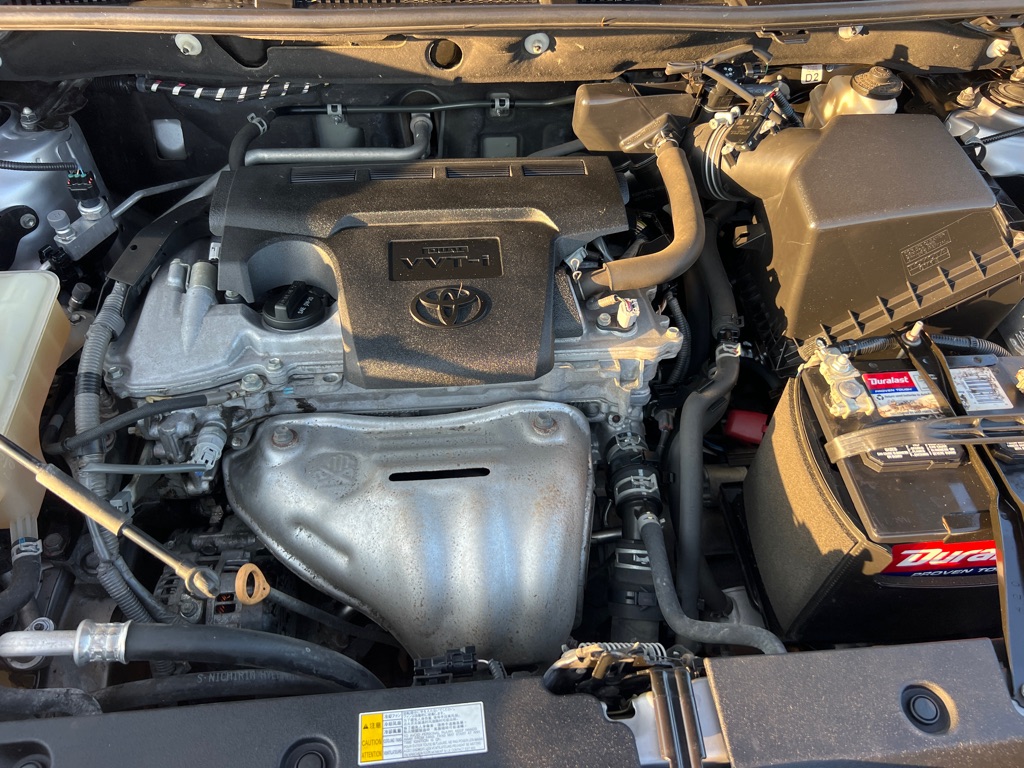 TOYOTA RAV4 2018 TOYOTA RAV4 2T3RFREV5JW700995