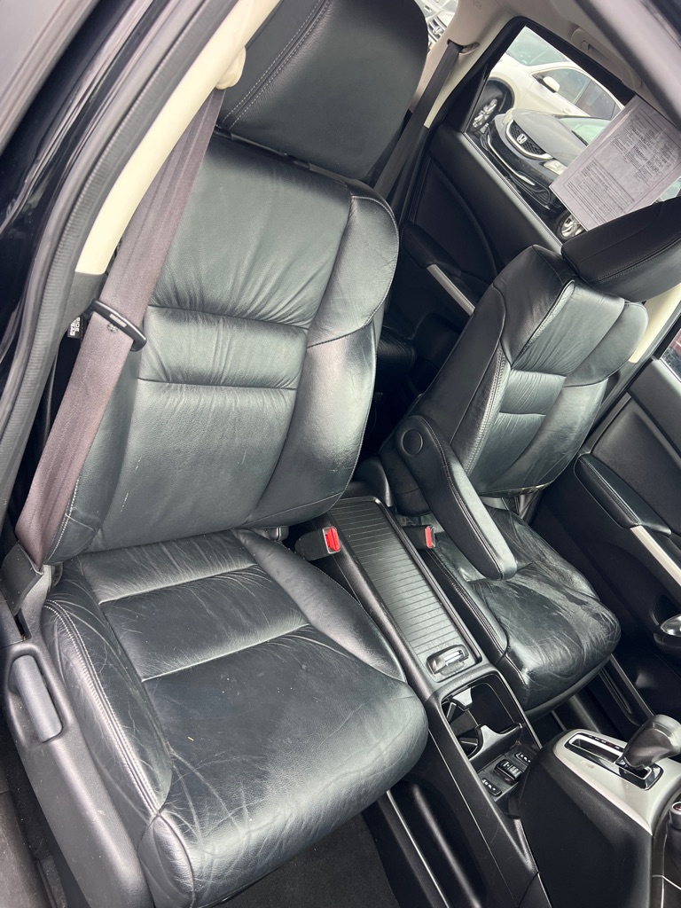 Photo 22 of this HONDA CR-V