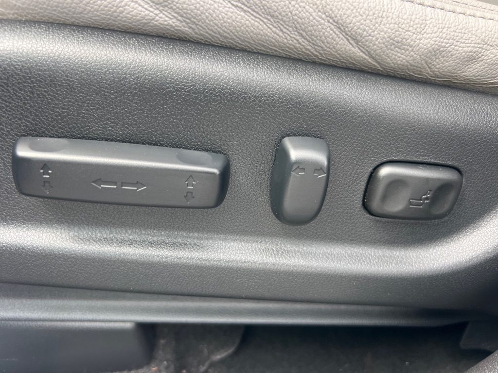 Photo 23 of this HONDA CR-V