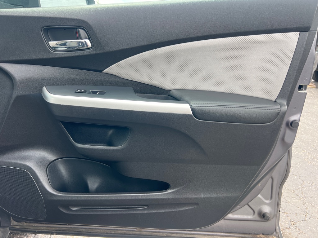 Photo 17 of this HONDA CR-V