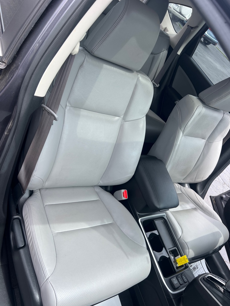 Photo 19 of this HONDA CR-V