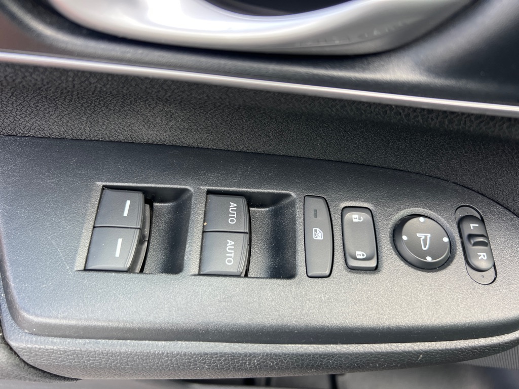 Photo 26 of this HONDA CR-V