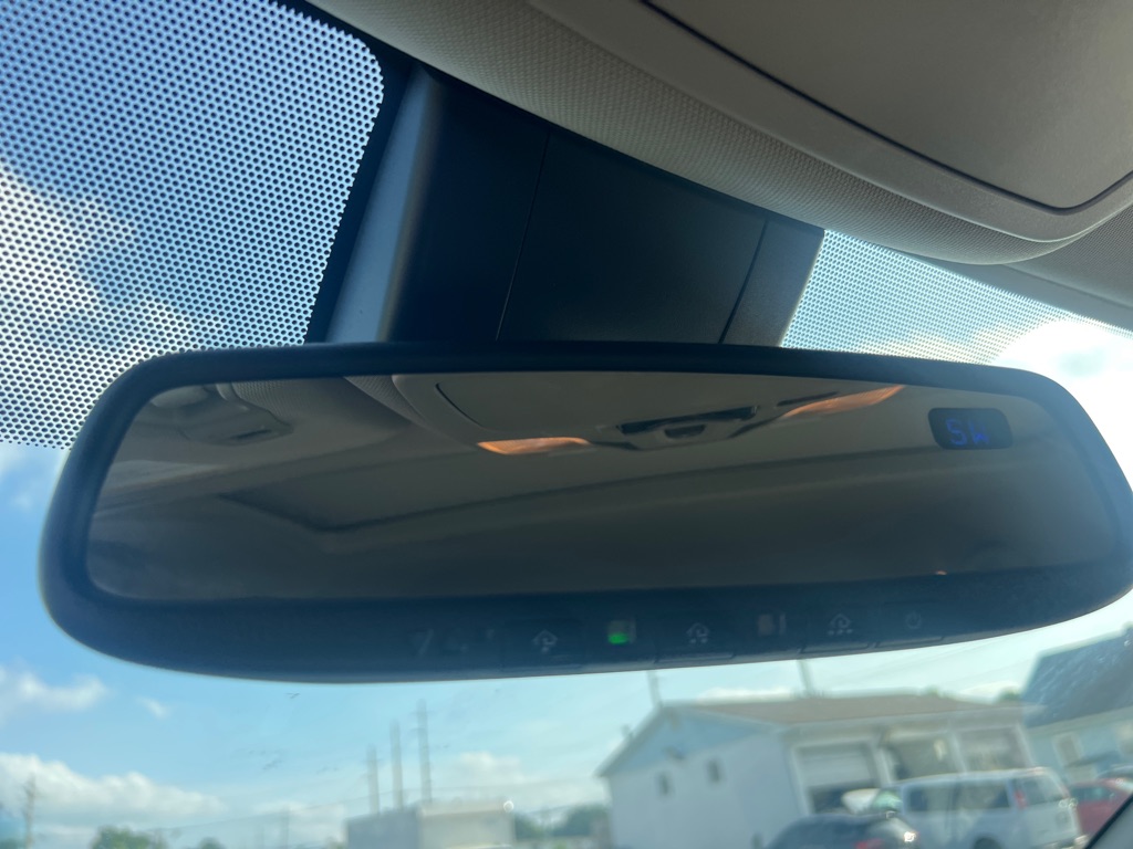 Photo 32 of this TOYOTA SIENNA