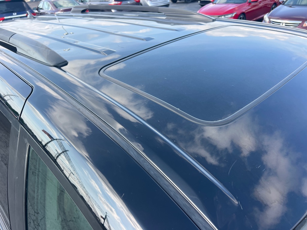 Photo 9 of this TOYOTA SIENNA