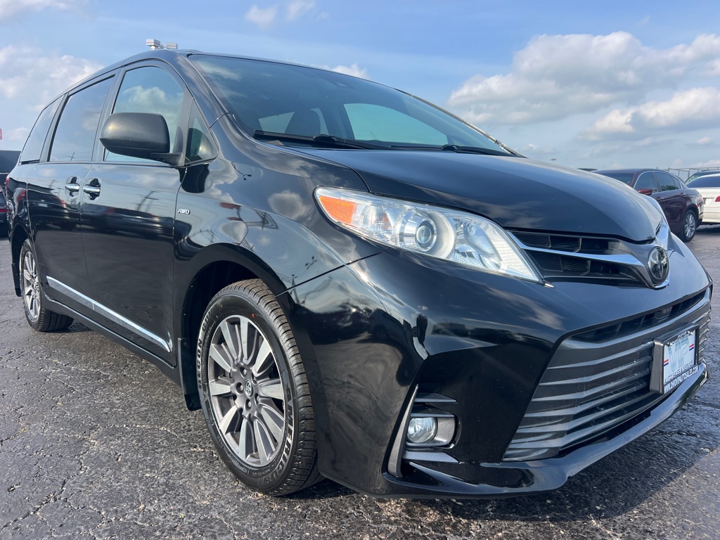 2020 TOYOTA SIENNA