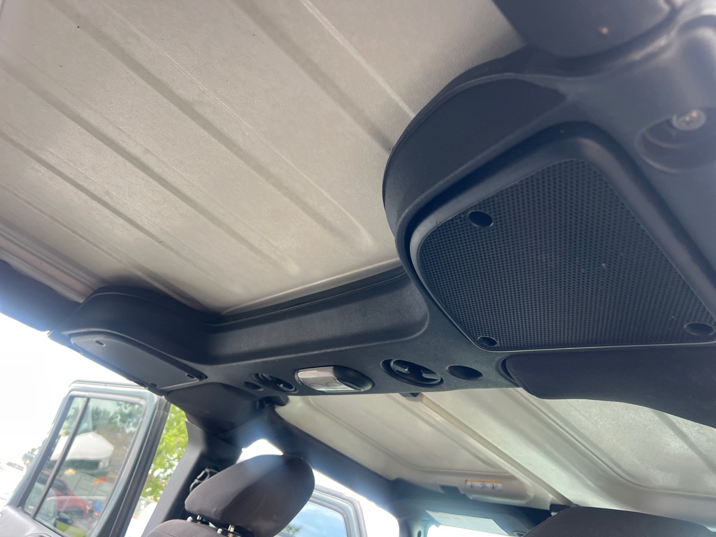 Photo 16 of this JEEP WRANGLER UNLIMI