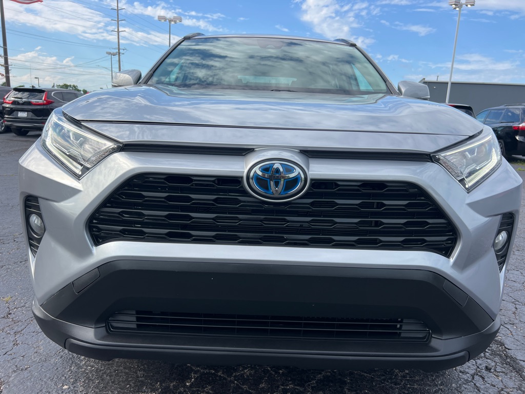 Photo 2 of this TOYOTA RAV4