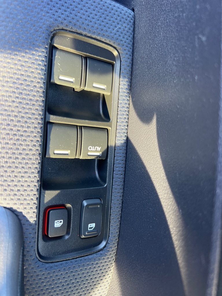 Photo 23 of this HONDA CR-V