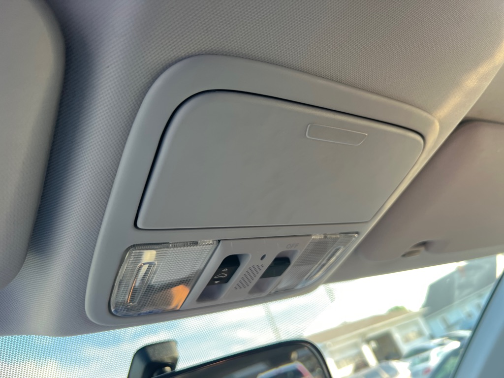 Photo 30 of this HONDA CR-V