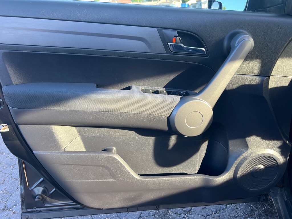 Photo 10 of this HONDA CR-V