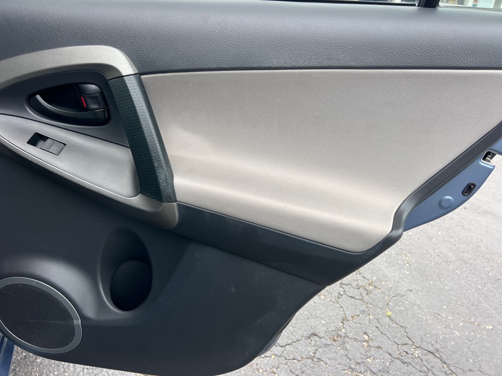TOYOTA RAV4 2011 TOYOTA RAV4 2T3ZF4DVXBW093613
