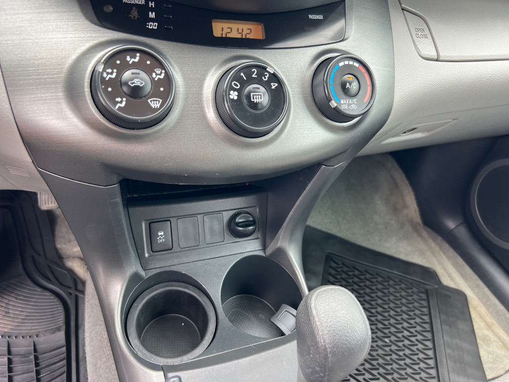 TOYOTA RAV4 2011 TOYOTA RAV4 2T3ZF4DVXBW093613