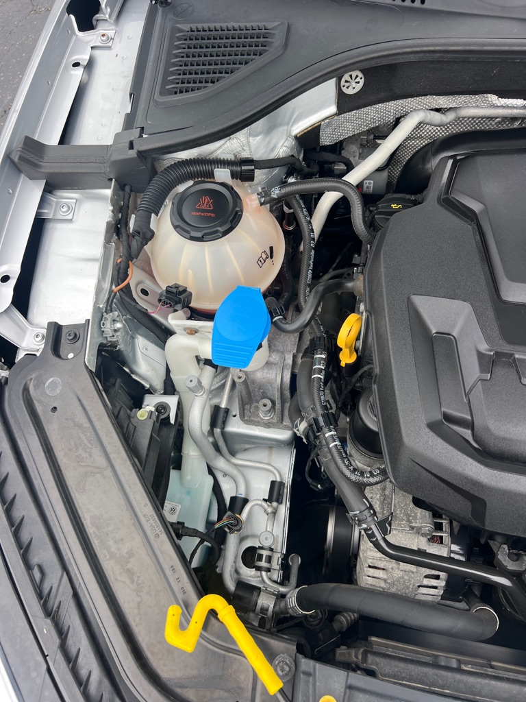 Photo 46 of this VOLKSWAGEN PASSAT