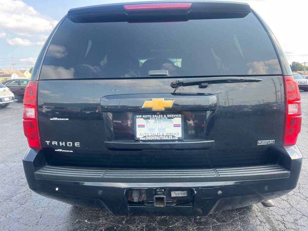 Photo 6 of this CHEVROLET TAHOE