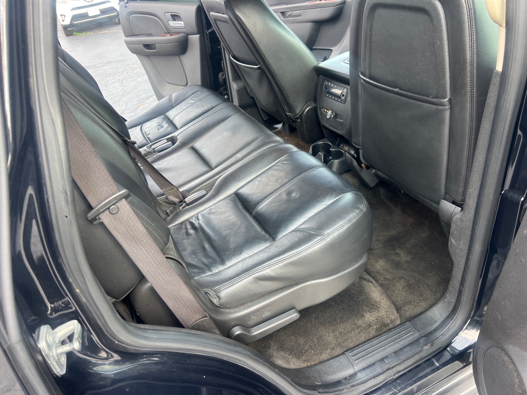 Photo 15 of this CHEVROLET TAHOE