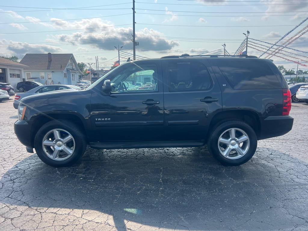 Photo 4 of this CHEVROLET TAHOE