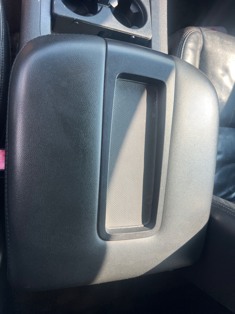Photo 36 of this CHEVROLET TAHOE