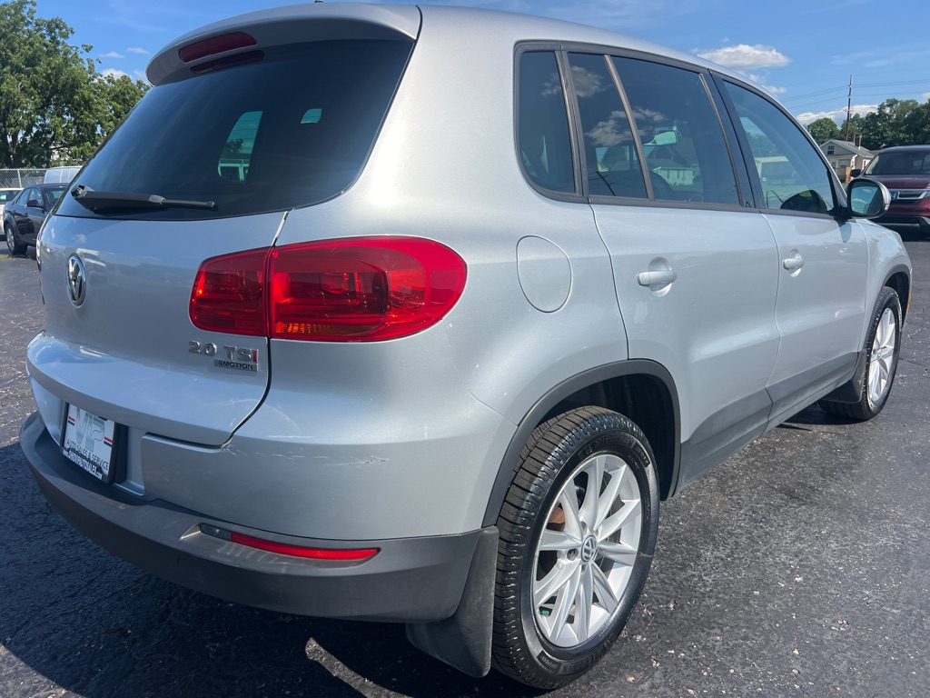 Photo 7 of this VOLKSWAGEN TIGUAN