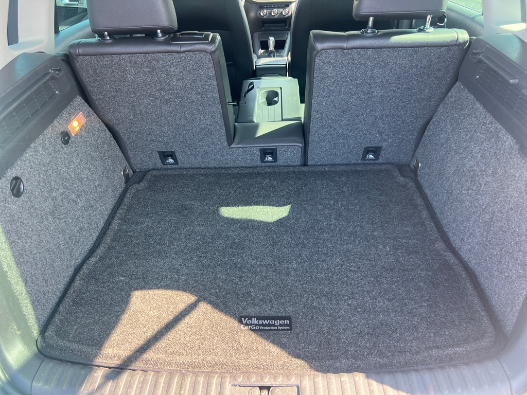 Photo 23 of this VOLKSWAGEN TIGUAN
