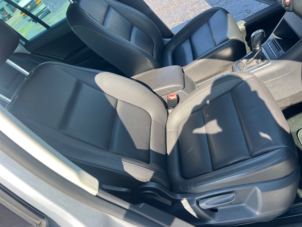 Photo 21 of this VOLKSWAGEN TIGUAN