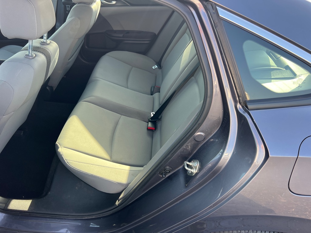 Photo 13 of this HONDA CIVIC