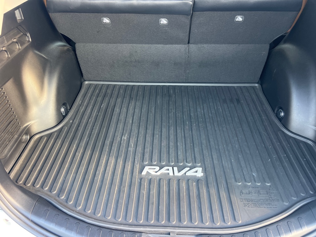 TOYOTA RAV4 2017 TOYOTA RAV4 2T3DFREV8HW549428