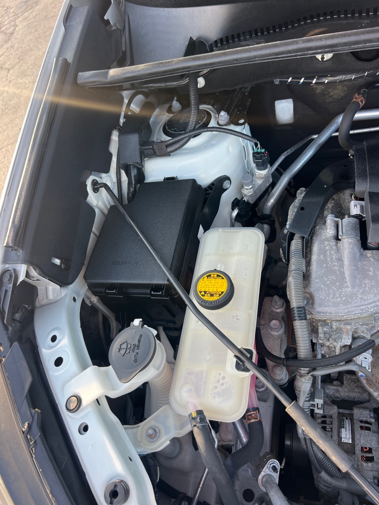 TOYOTA RAV4 2017 TOYOTA RAV4 2T3DFREV8HW549428