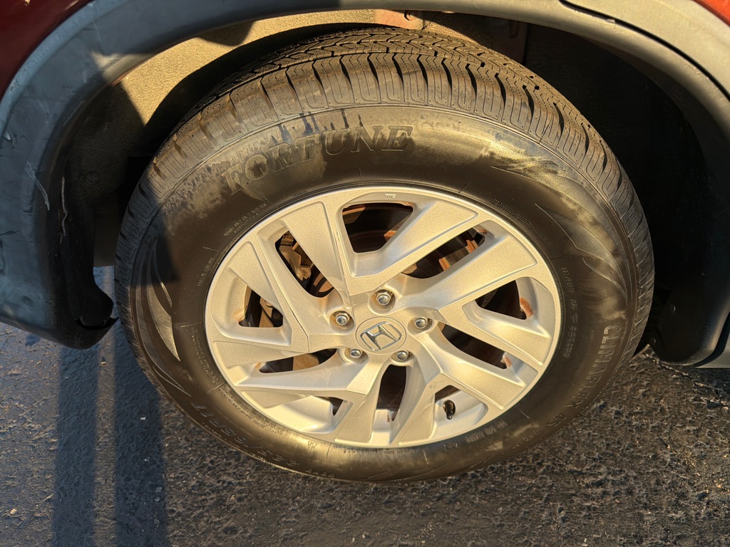 Photo 31 of this HONDA CR-V
