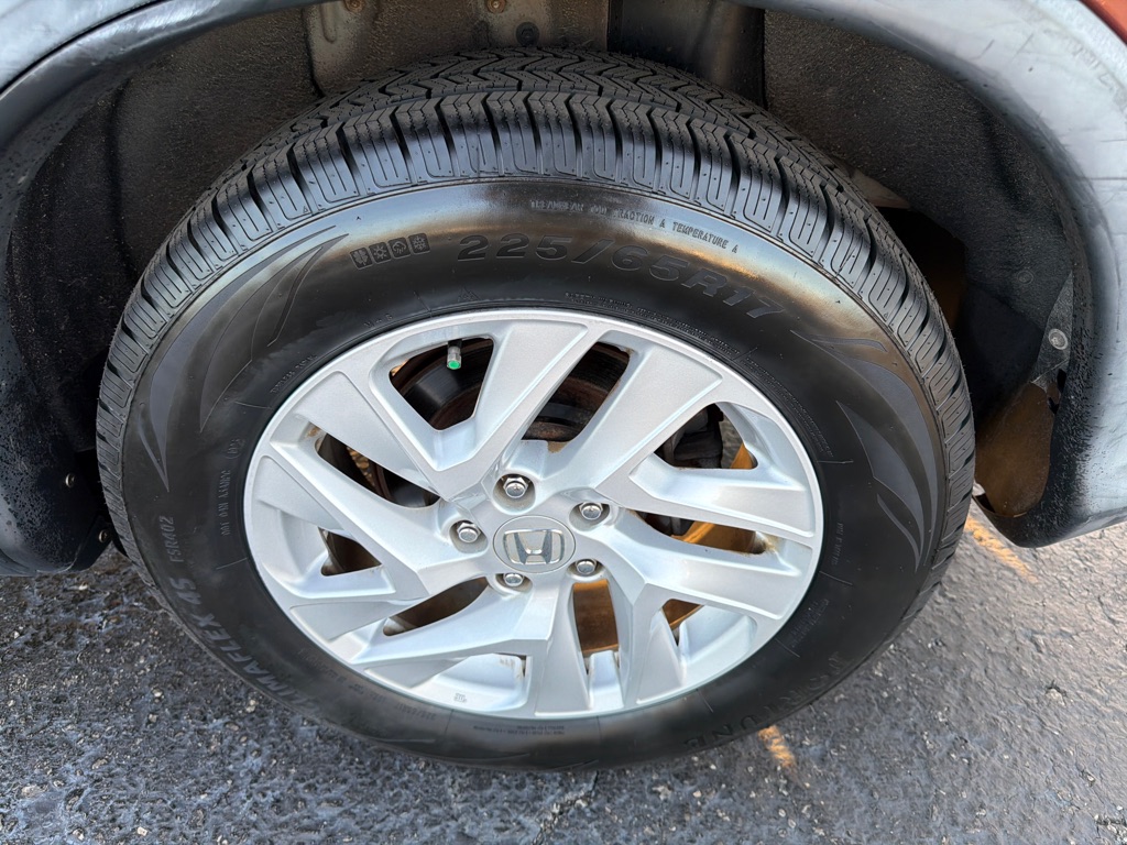 Photo 30 of this HONDA CR-V