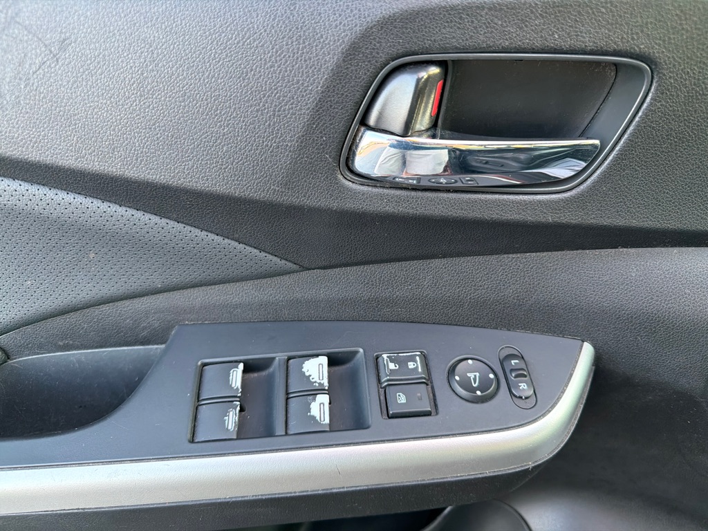 Photo 12 of this HONDA CR-V