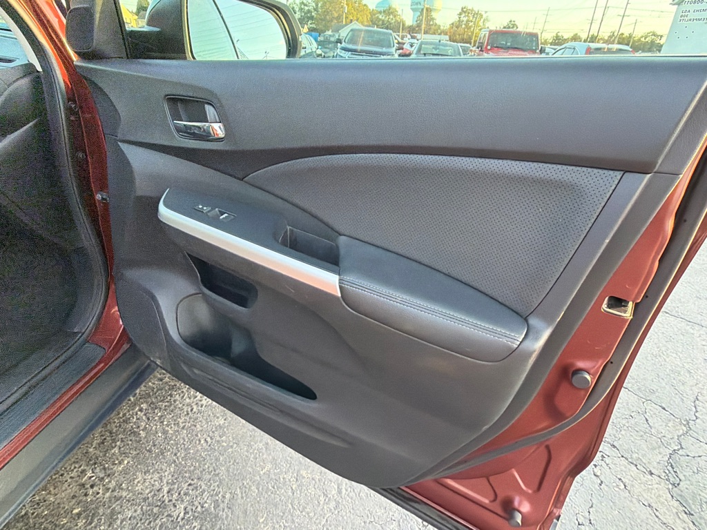 Photo 13 of this HONDA CR-V
