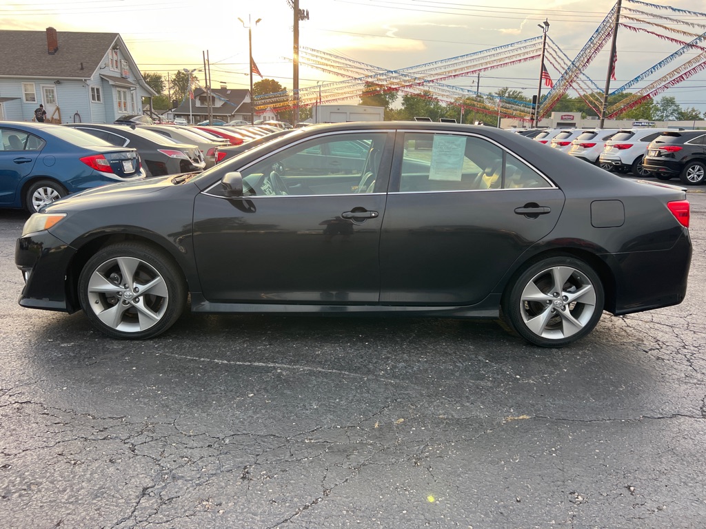 Photo 8 of this TOYOTA CAMRY