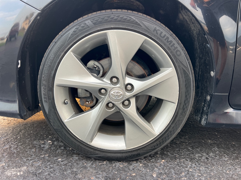 Photo 39 of this TOYOTA CAMRY