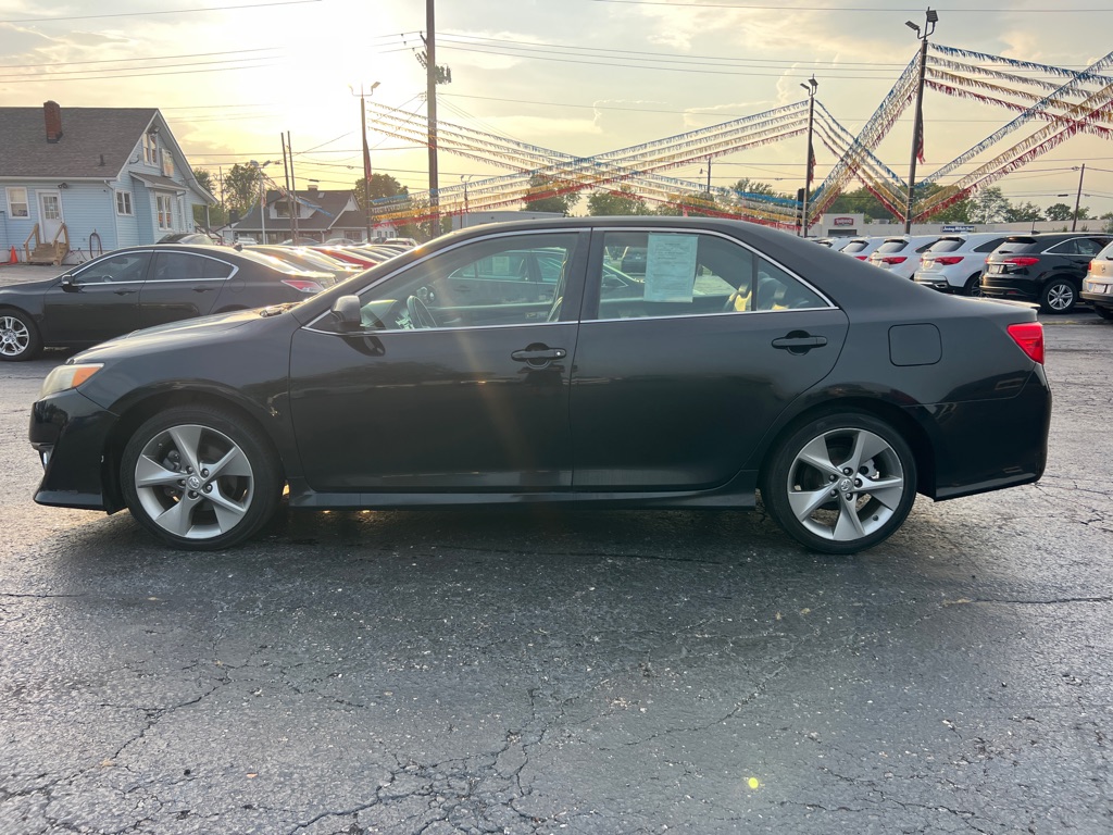 Photo 4 of this TOYOTA CAMRY