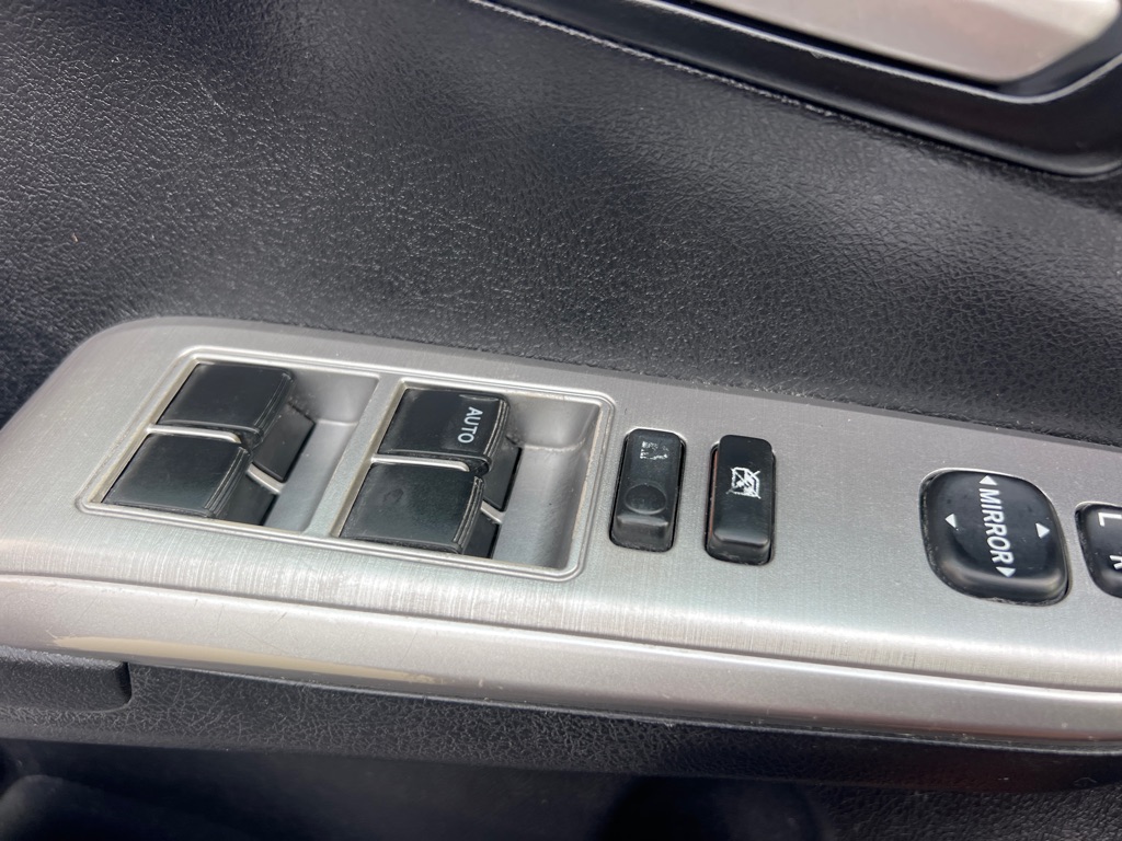Photo 25 of this TOYOTA CAMRY