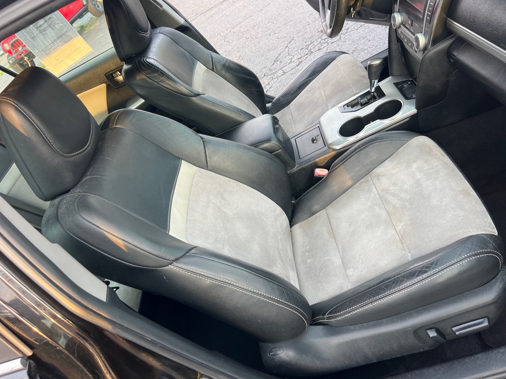 Photo 20 of this TOYOTA CAMRY