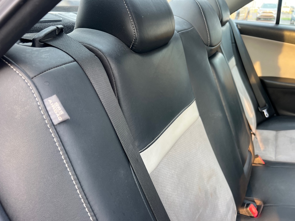 Photo 17 of this TOYOTA CAMRY