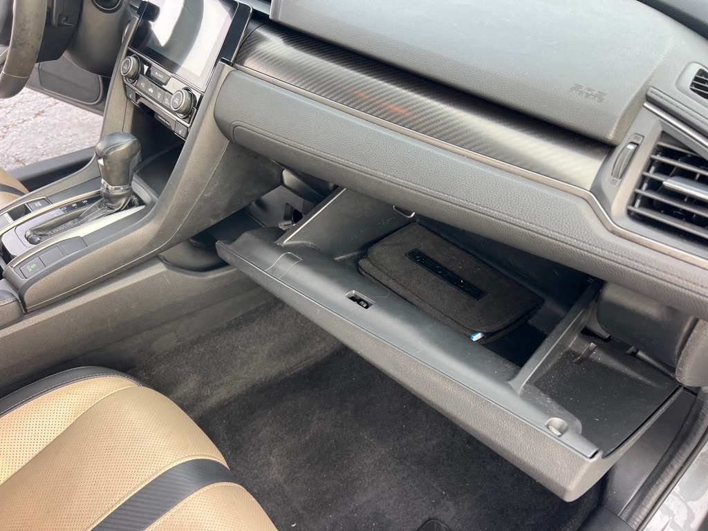 Photo 21 of this HONDA CIVIC