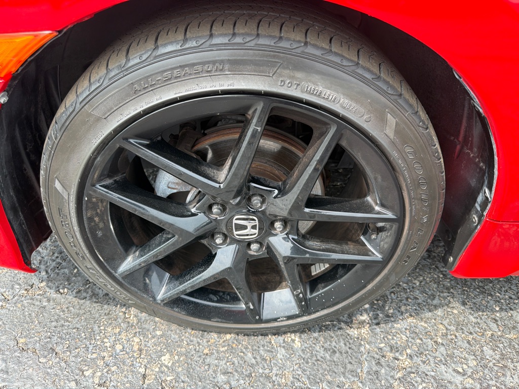 Photo 31 of this HONDA CIVIC
