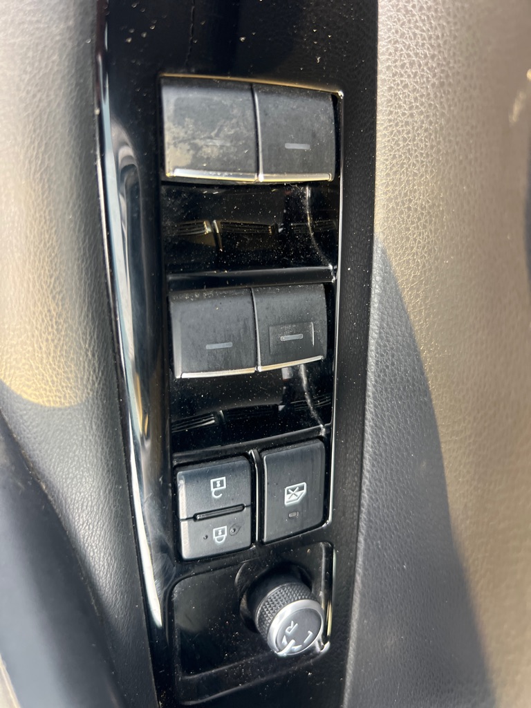 TOYOTA COROLLA 2019 TOYOTA COROLLA JTNK4RBE4K3027418