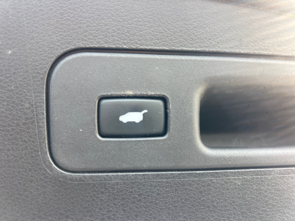Photo 32 of this ACURA MDX