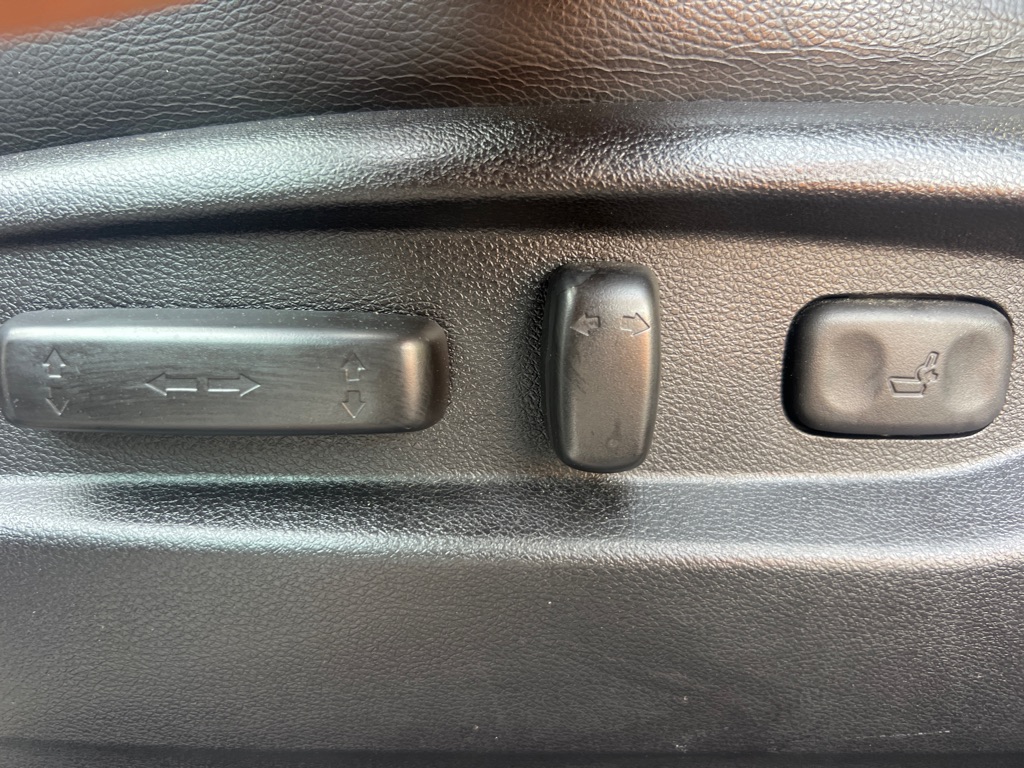 Photo 33 of this ACURA MDX